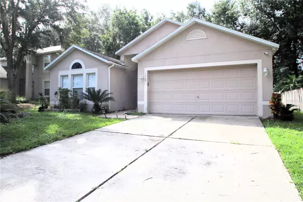 1748 W MARSHALL LAKE DR, Apopka, FL 32703