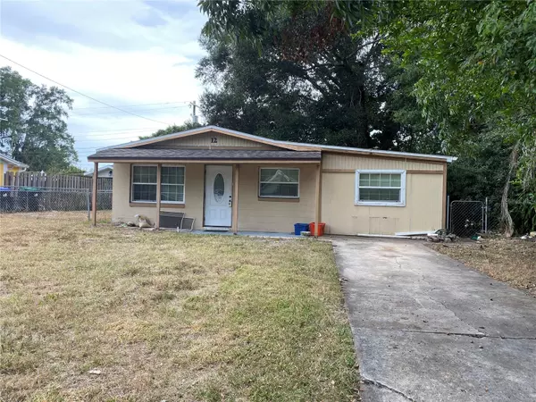 12 S ULYSSES DR, Apopka, FL 32703