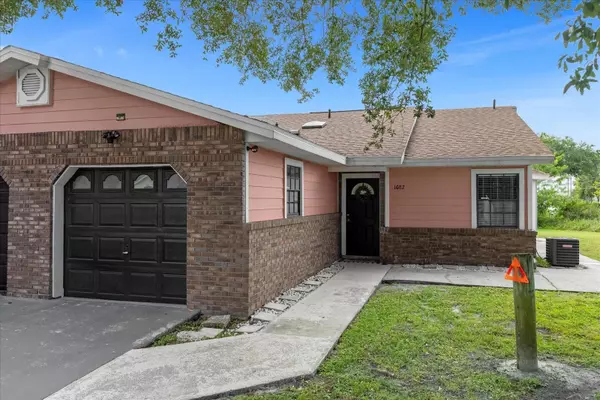 1082 UNIVERSAL REST PL, Kissimmee, FL 34744