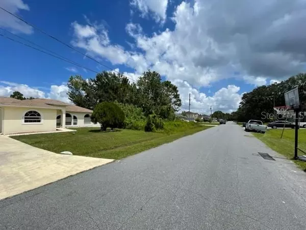 Poinciana, FL 34759,705 MARTIN LN