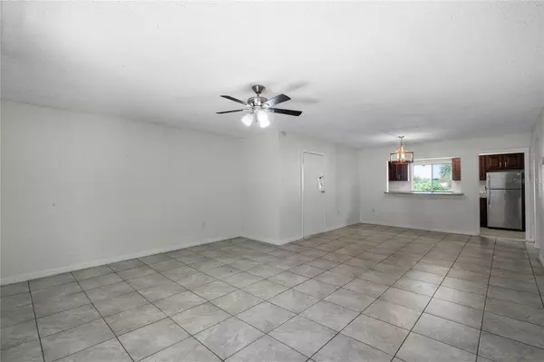 Altamonte Springs, FL 32701,584 ORANGE DR #110