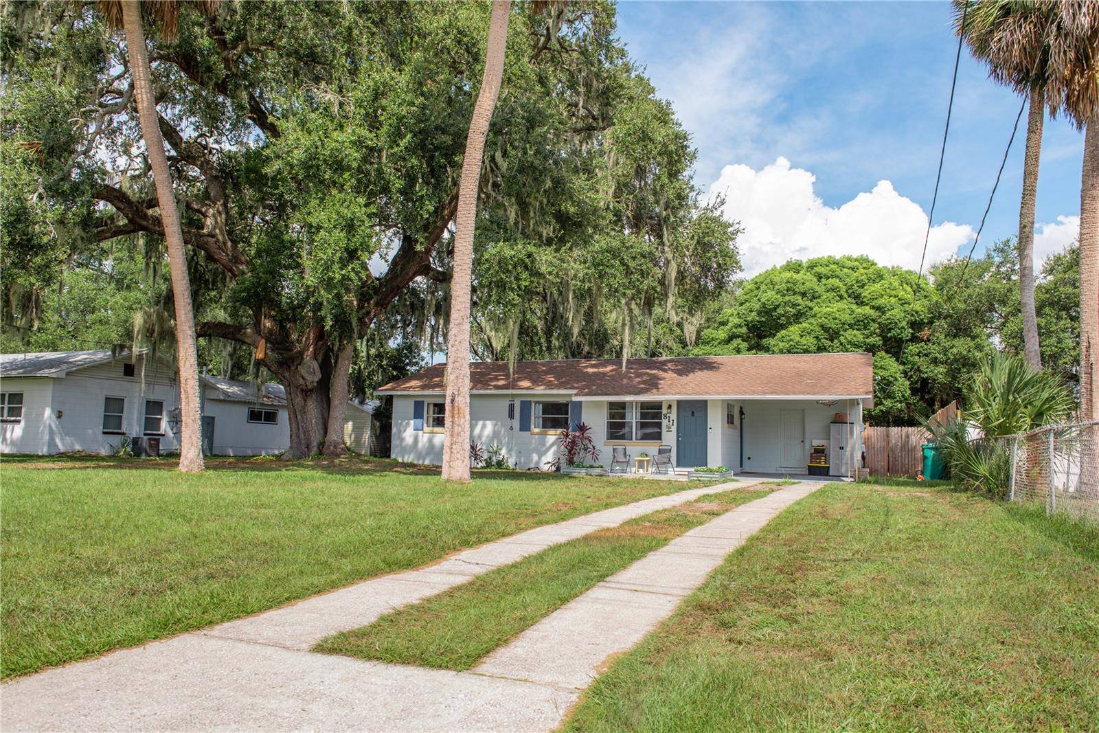 811 EDGEWATER DR, Eustis, FL 32726