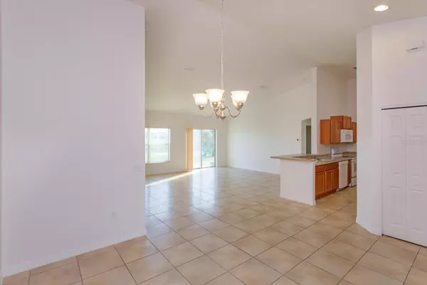 Kissimmee, FL 34746,3518 YACHT CLUB CT