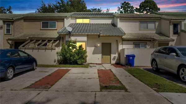 1221 WINTER GREEN WAY, Winter Garden, FL 34787