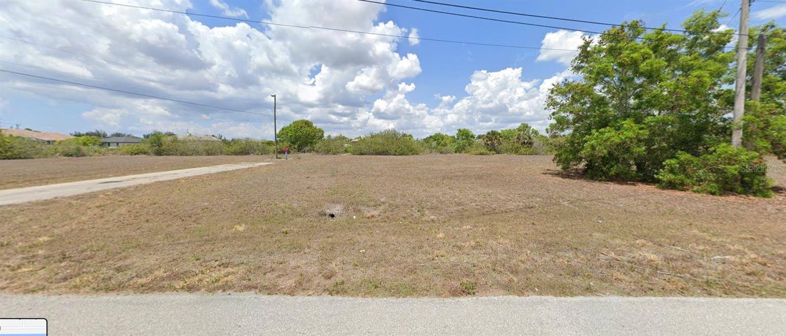 121 NE 15TH ST, Cape Coral, FL 33909