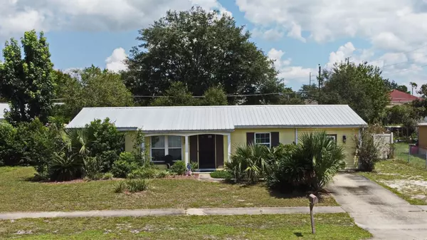 2429 OTIS AVE, Deltona, FL 32738