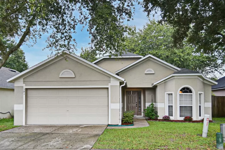 581 BLUE WATER AVE, Orange City, FL 32763