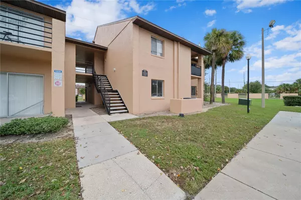 5208 VIA HACIENDA CIR #A202, Orlando, FL 32839