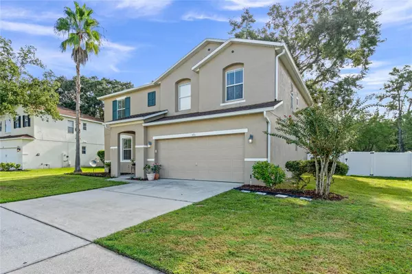 Winter Garden, FL 34787,595 CASCADING CREEK LANE