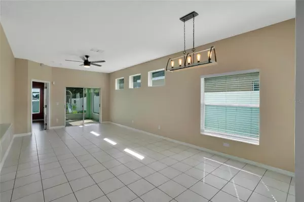 Tavares, FL 32778,1109 LONGVILLE CIR