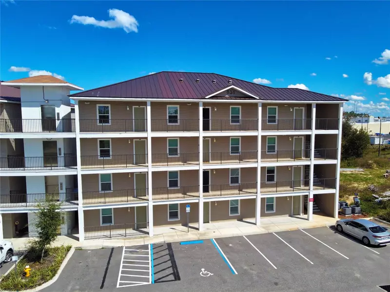 831 RETREAT BLVD #202, Davenport, FL 33897