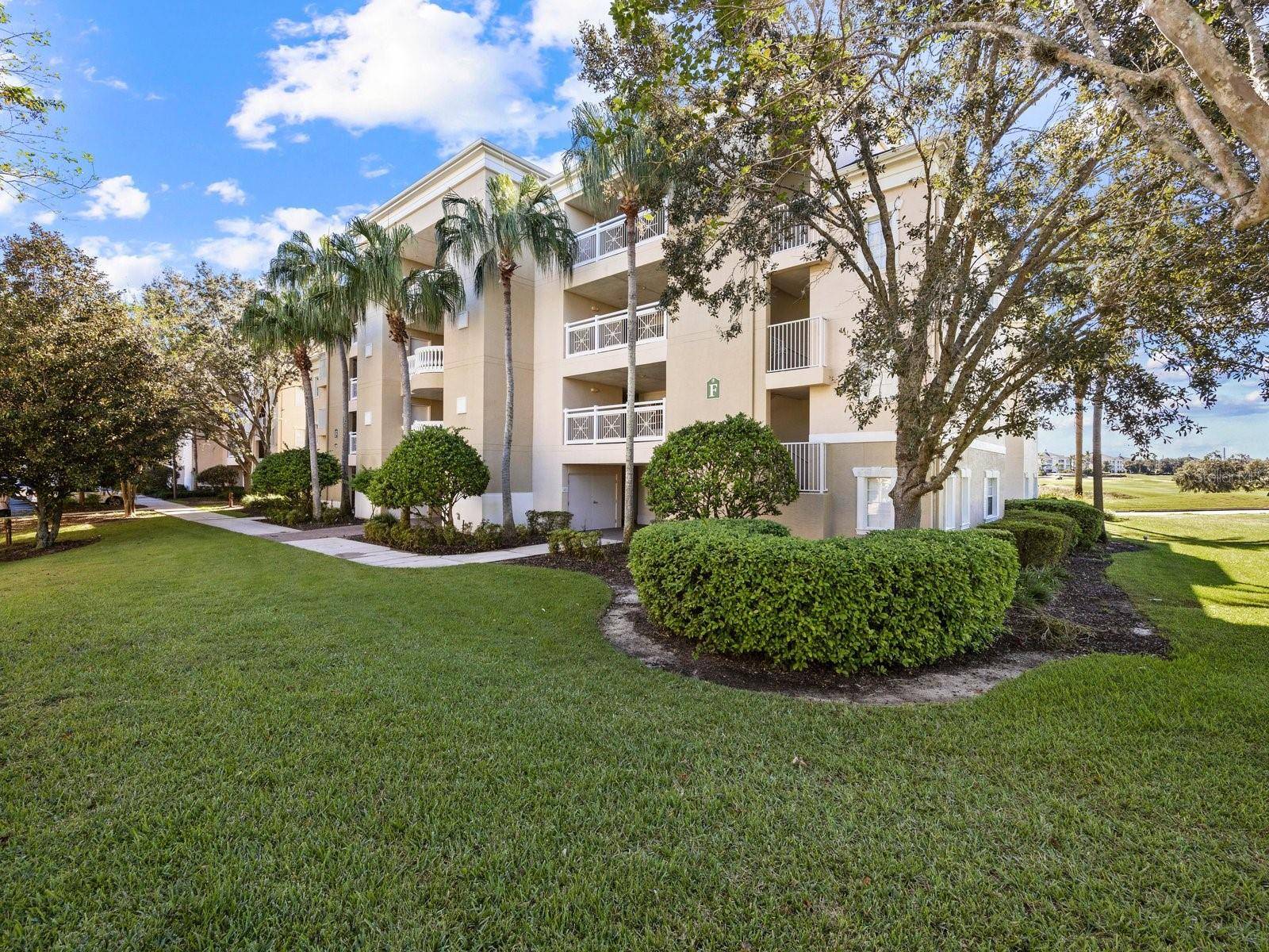 1360 CENTRE COURT RIDGE DR #303, Reunion, FL 34747