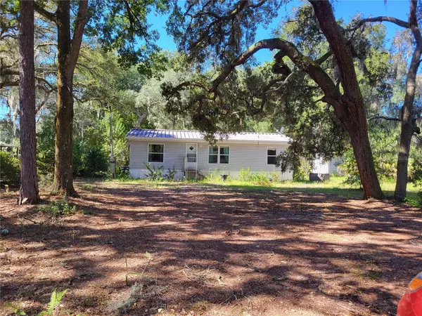 179 LAKE ST, Pomona Park, FL 32181