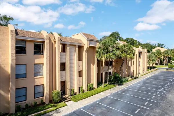 530 CRANES WAY #303, Altamonte Springs, FL 32701