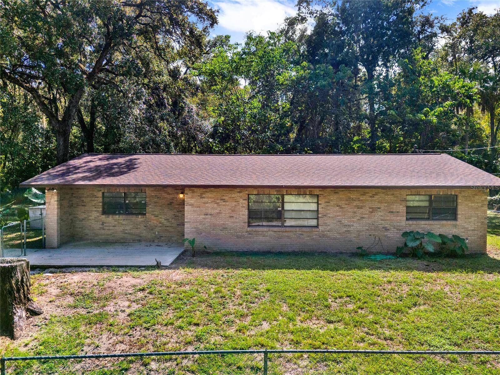 1777 CR 428, Lake Panasoffkee, FL 33538