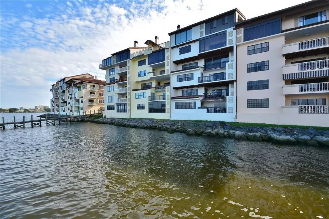 Daytona Beach, FL 32114,645 MARINA POINT DR #6450