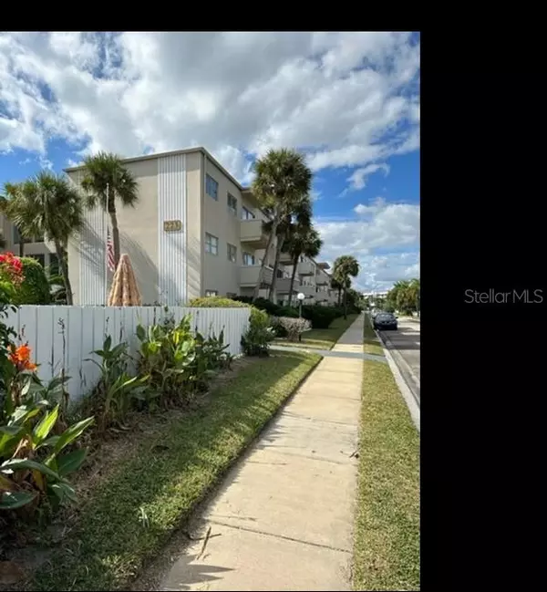 223 COLUMBIA DR #310,  Cape Canaveral,  FL 32920