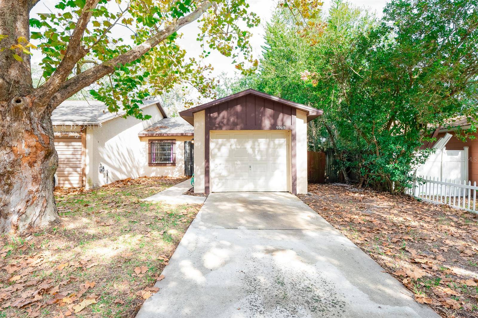 5969 FISH CT, Orlando, FL 32807