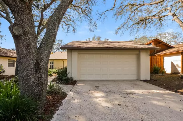 Winter Springs, FL 32708,906 CYPRESSWOOD CT