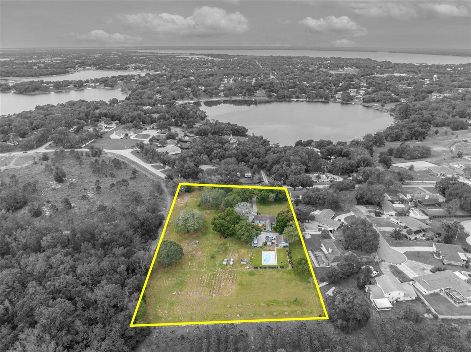 1211 COUNTRY CLUB RD,  Eustis,  FL 32726