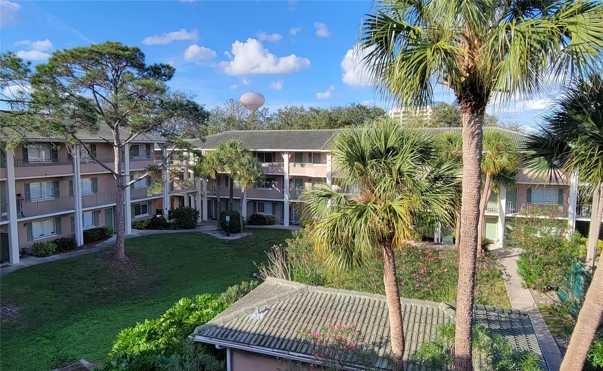 Altamonte Springs, FL 32701,121 OYSTER BAY CIR #300