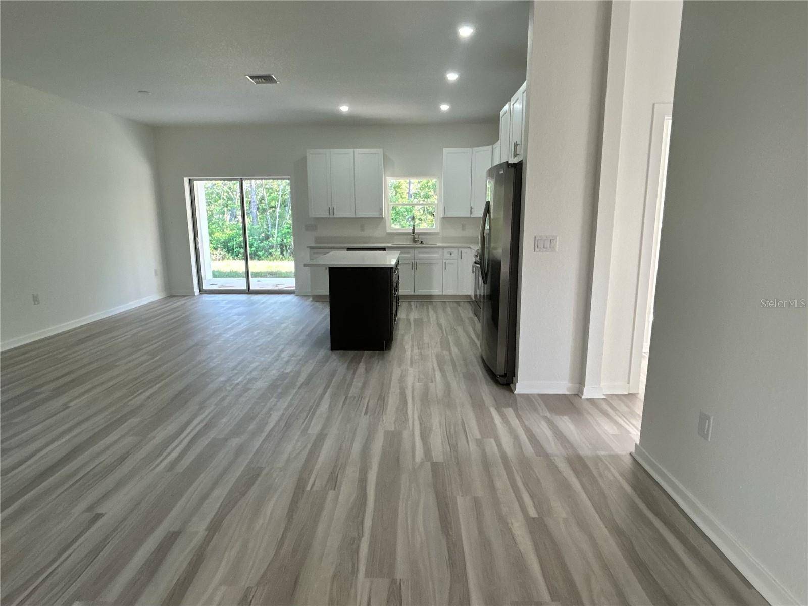 Sebring, FL 33872,7539 BERNAL DR