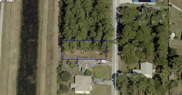 250 CHRISTENSEN AVE SE, Palm Bay, FL 32909