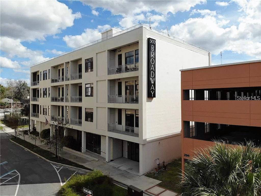 302 SE BROADWAY ST #260, Ocala, FL 34471