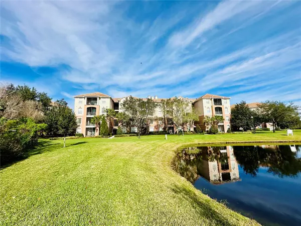 Davenport, FL 33896,8306 PORTOFINO DR #305