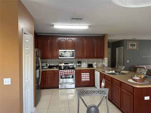 Poinciana, FL 34759,1403 KISSIMMEE CT