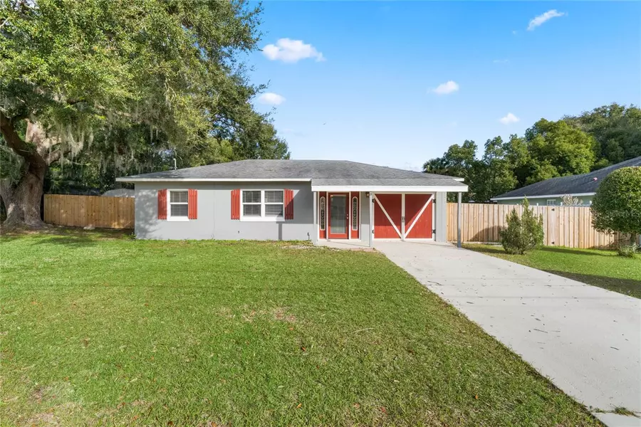 18 MONROE AVE, Debary, FL 32713