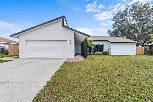 4147 CENTER GATE BLVD, Sarasota, FL 34233