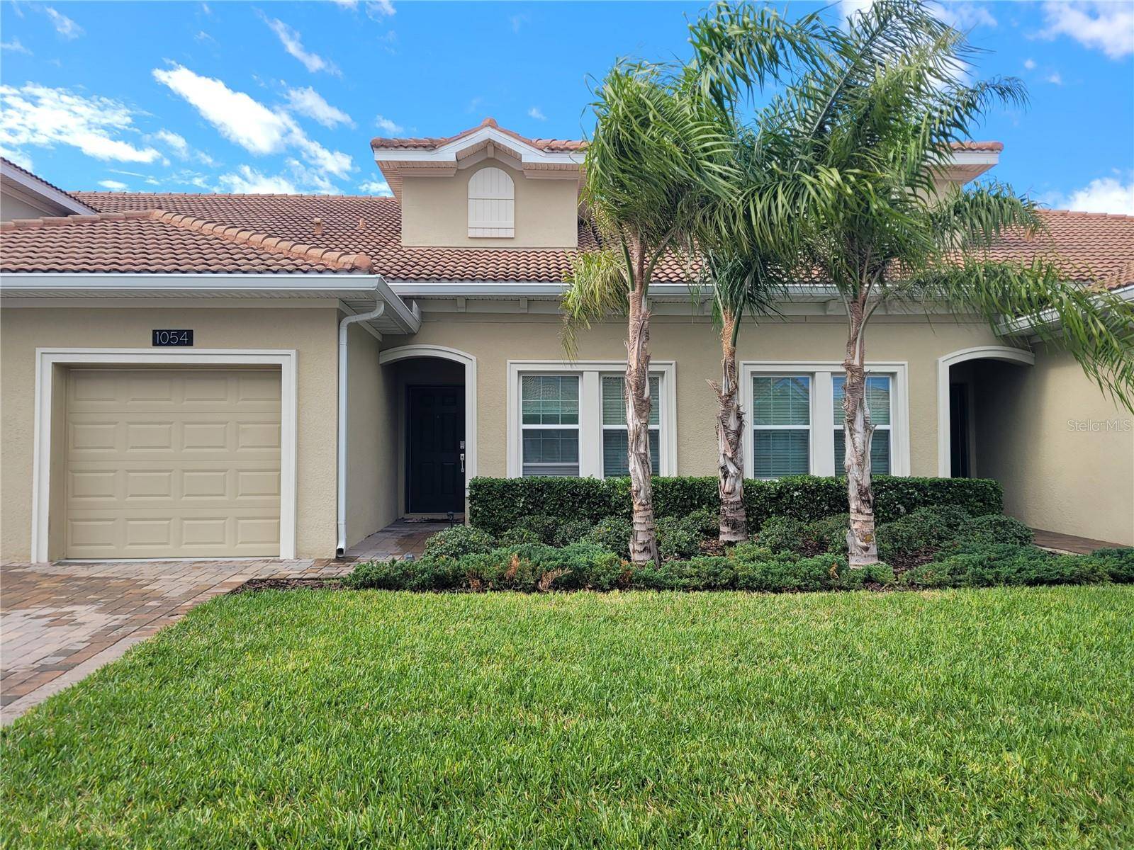 1054 QUAKER RIDGE LN, Davenport, FL 33896