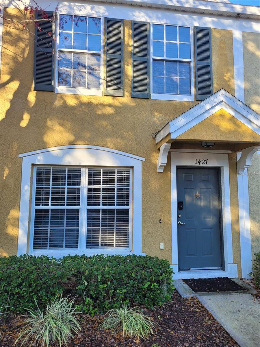 1427 COSTA MESA DR, Wesley Chapel, FL 33543