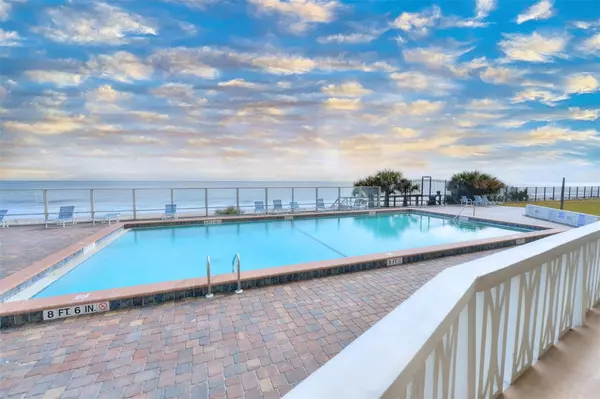 Ormond Beach, FL 32176,1051 OCEAN SHORE BLVD #206