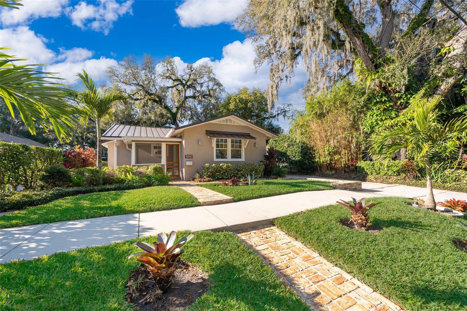 1010 PALMER ST,  Orlando,  FL 32801