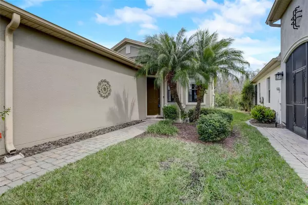 Poinciana, FL 34759,632 GRAND CANAL DR