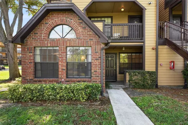 355 LAKEPOINTE DR #103, Altamonte Springs, FL 32701