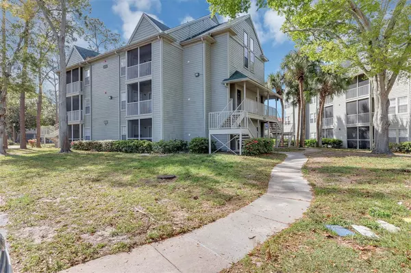 6004 WESTGATE DR #303, Orlando, FL 32835