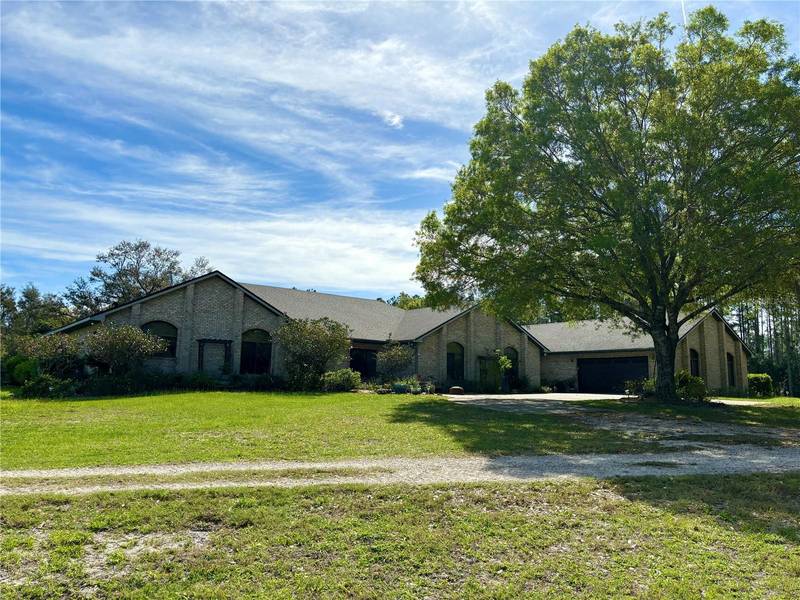 1530 DUSTY TRL, Geneva, FL 32732