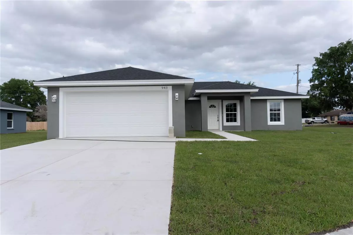 Lake Wales, FL 33853,943 STRATHMORE PL