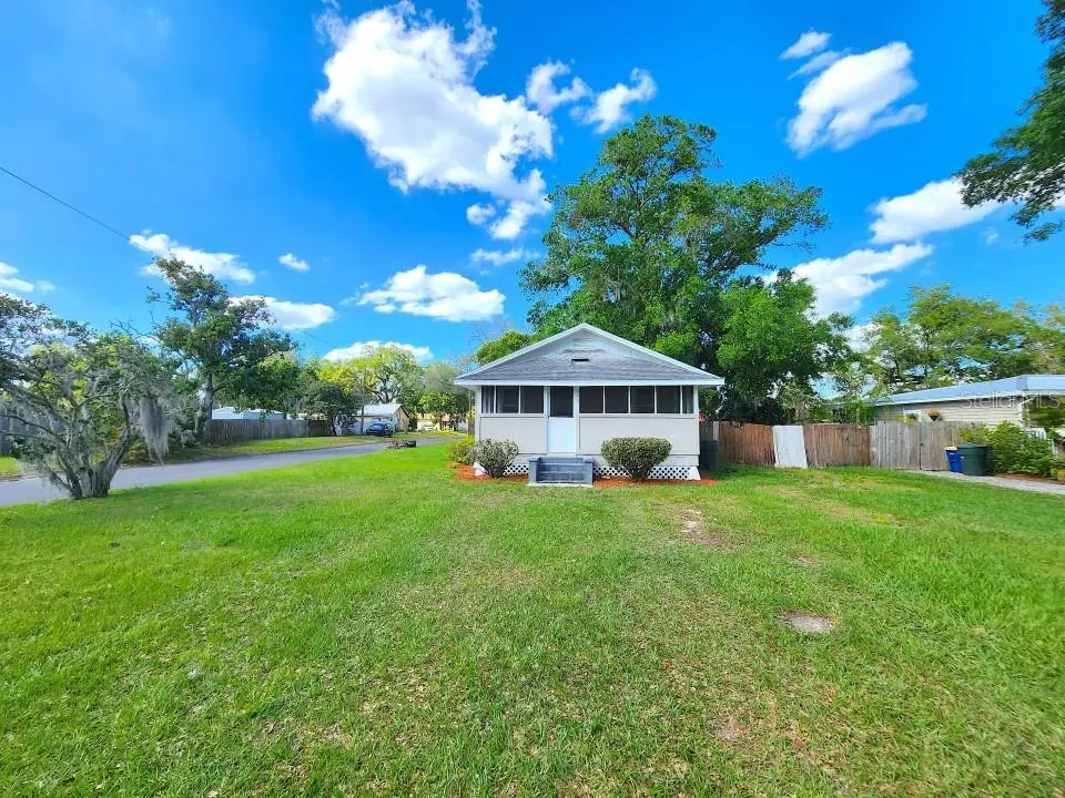 Bartow, FL 33830,990 W HUFFAKER ST