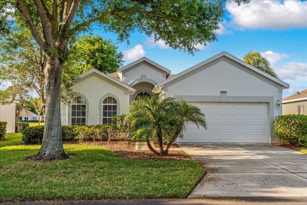 3433 CAPLAND AVE, Clermont, FL 34711