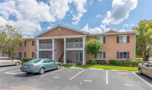 Altamonte Springs, FL 32714,185 PEARL LAKE CSWY #214