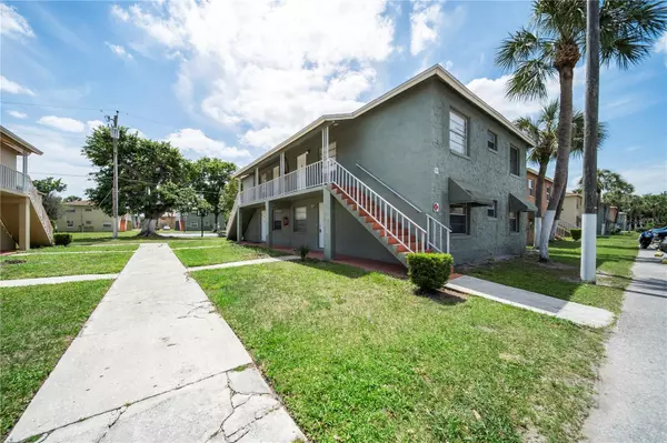 702 MICHIGAN CT #1, Saint Cloud, FL 34769