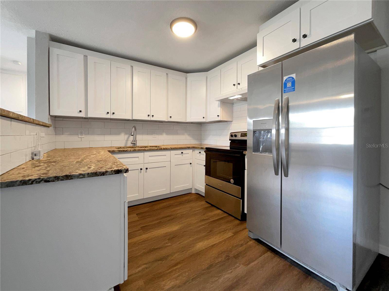 Sarasota, FL 34233,4011 MESA AVE