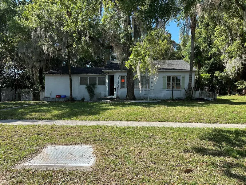 2104 NEWMAN ST, Orlando, FL 32803