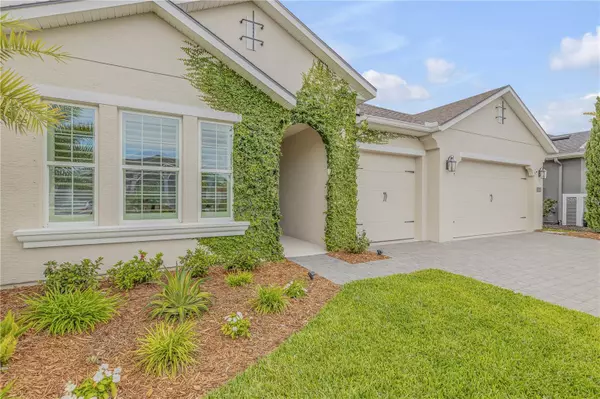 6264 W FALLSGROVE LN, Port Orange, FL 32128