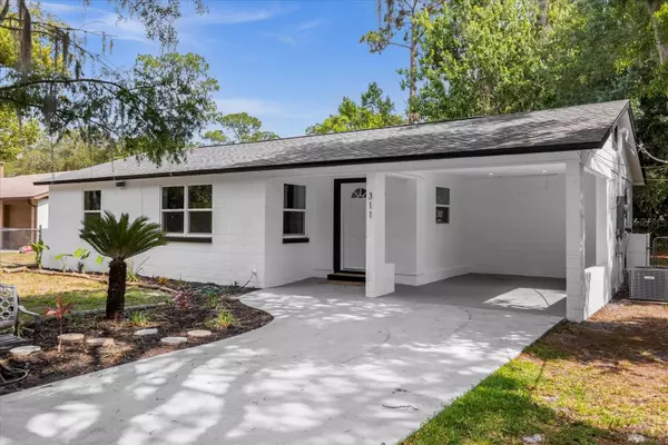 311 SUNNYSIDE LN, Debary, FL 32713