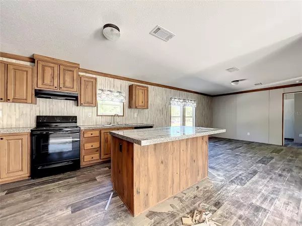 Eustis, FL 32736,40407 SUNSET DR